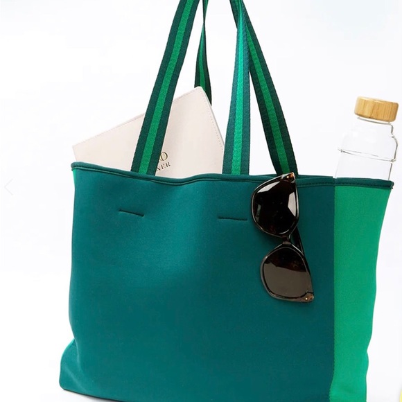 Summersalt "The Perfect Tote" - Picture 10 of 13